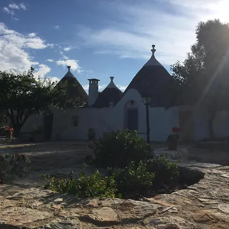 Chateaux Des Trulli * San Michele Salentino